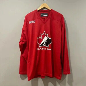 Vintage Bauer Team Canada Hockey Practice  Jersey